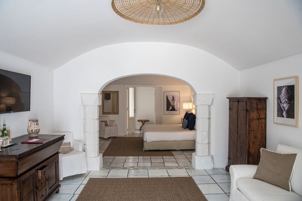 Family Suite (Junior) | Living area | Flat-screen TV, pay movies