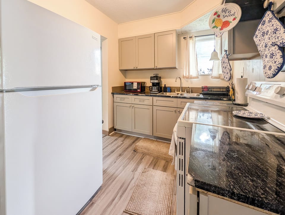 House, Garden View | Private kitchen