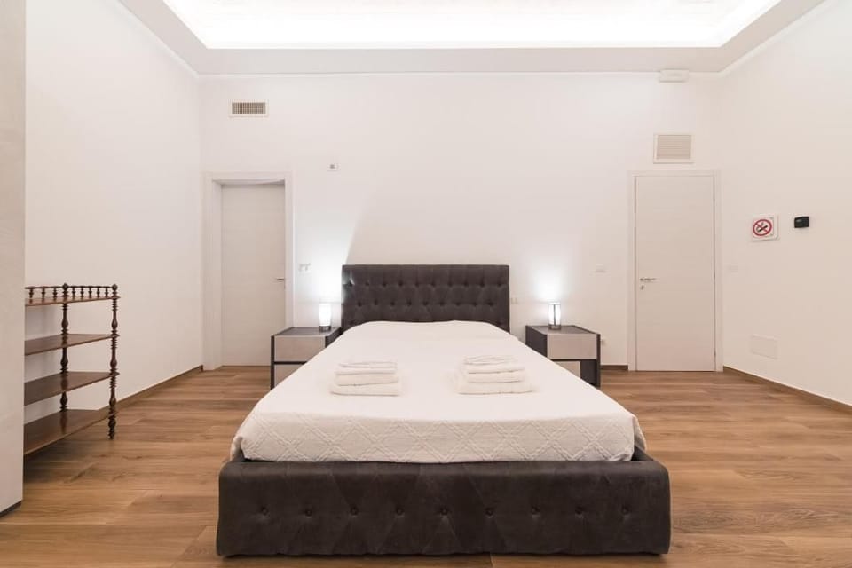 Deluxe Double Room | Soundproofing, WiFi (free)