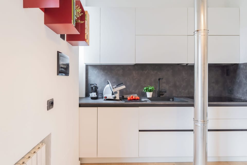 Apartment (2 Bedrooms) | Private kitchen | Espresso maker, microwave, oven, electric kettle