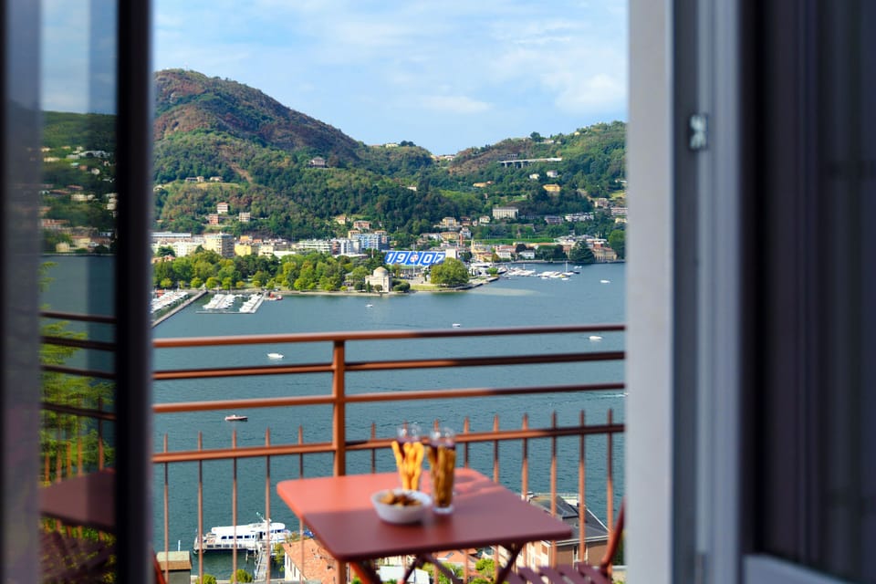 Apartment, Lake View | Interior