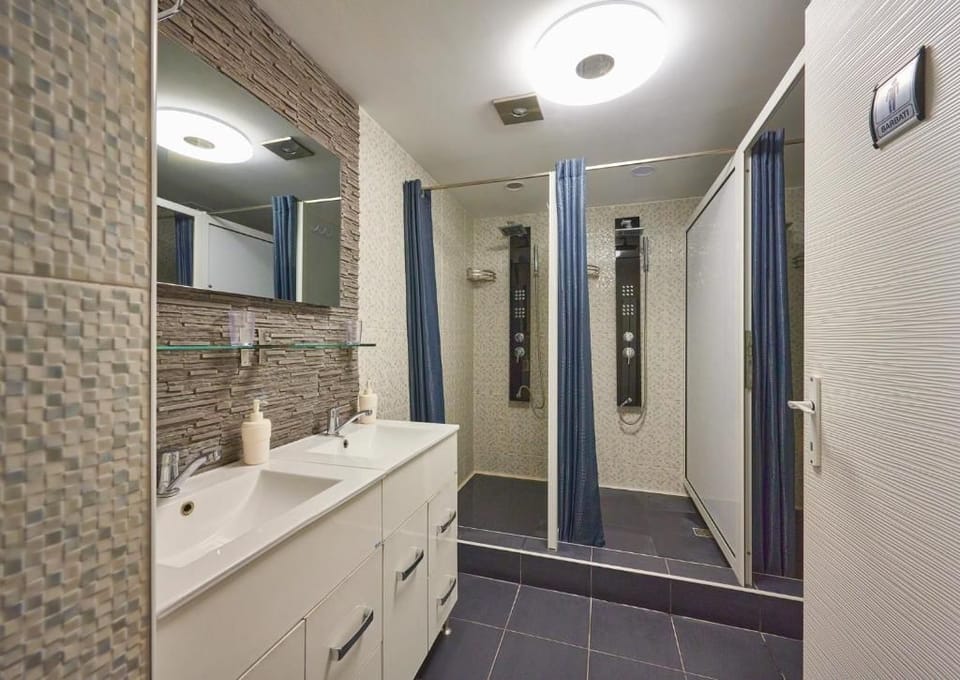 Secret Boutique Hostel Hostel in Brasov