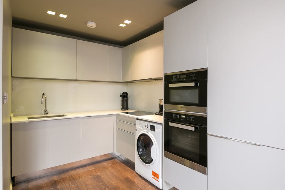 Apartment, 1 King Bed with Sofa bed, Kitchen, City View (Stukeley 2) | Private kitchen