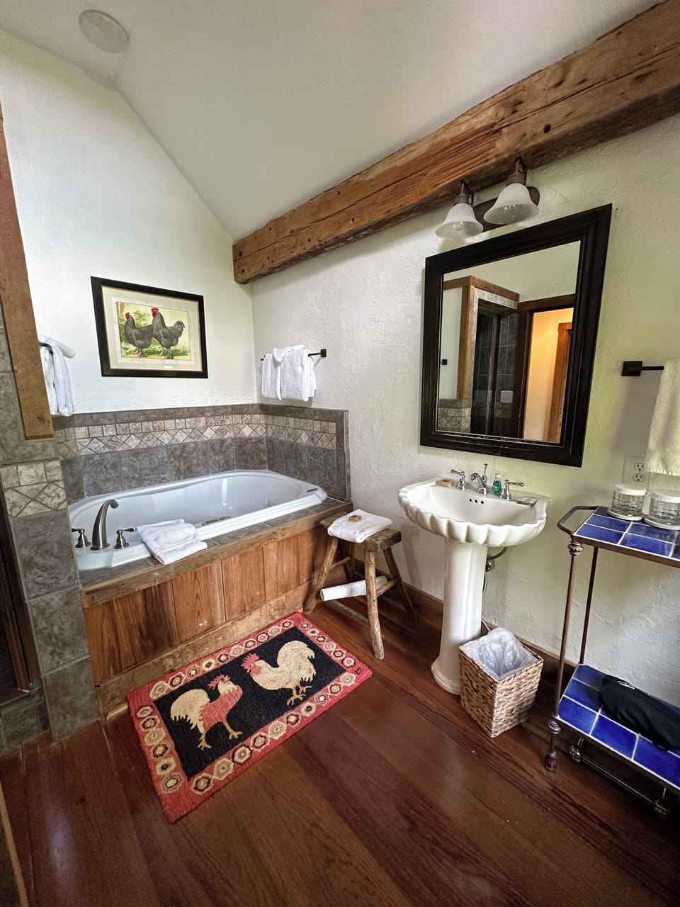 Room (13LEIT) | Bathroom | Designer toiletries, hair dryer, bathrobes, slippers