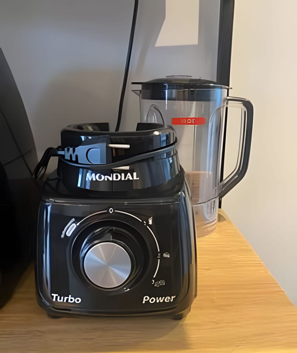 Deluxe Apartment | Coffee and/or coffee maker