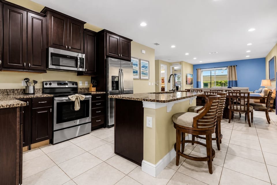 Design House, Multiple Bedrooms, Private Pool | Private kitchen