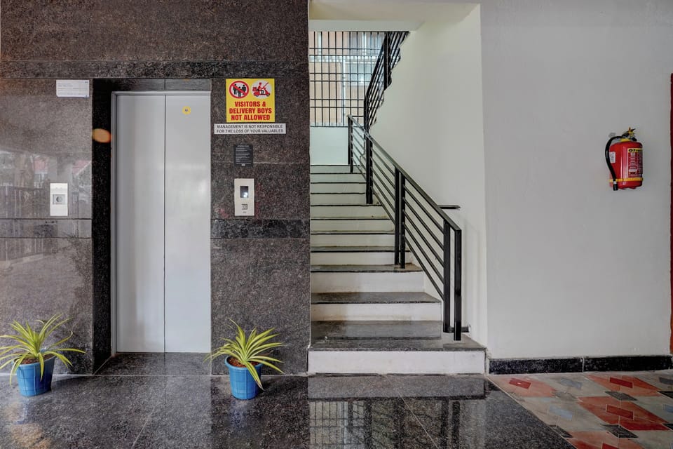 Townhouse Element Mall Bangalore Hotel in Bengaluru