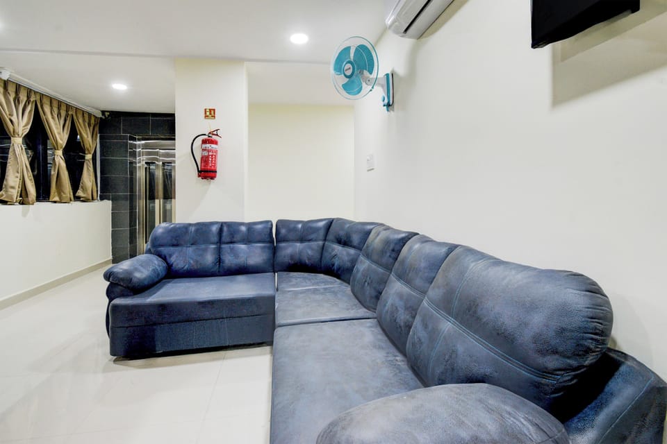 Townhouse Kukatpally North Hotel in Hyderabad