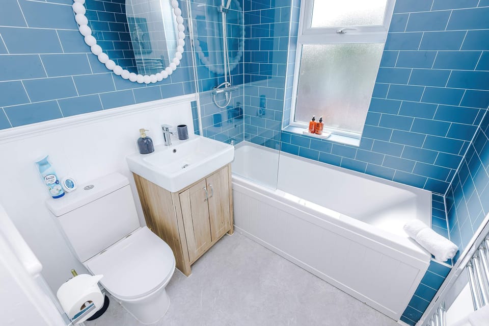 Stunning New Home in Hoole Chester Sleeps 6 House in Chester