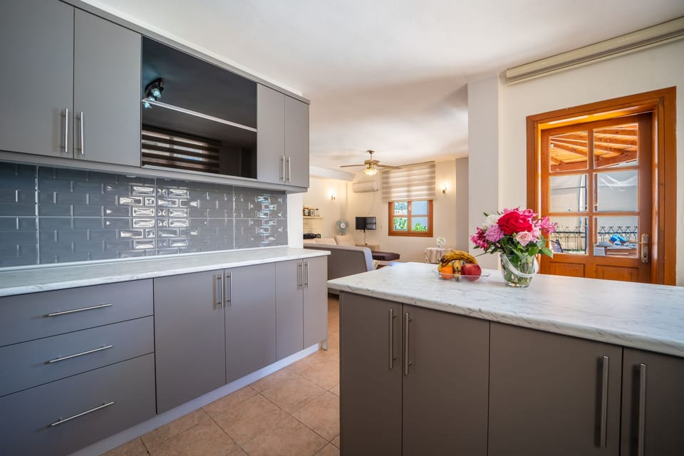 Villa, 3 Bedrooms, Smoking, Private Pool | Interior