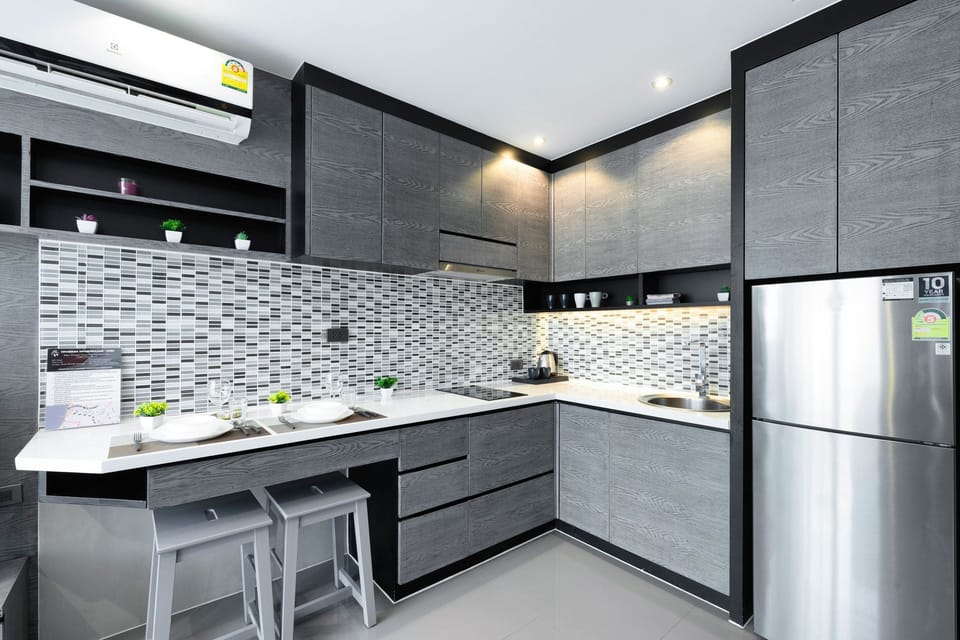 Comfort Apartment, Balcony, Garden View | Private kitchen