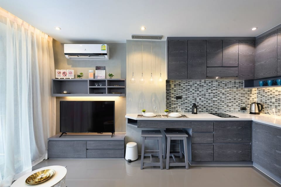 Comfort Apartment, Balcony, Courtyard View | In-room safe, blackout drapes, iron/ironing board, WiFi (free)