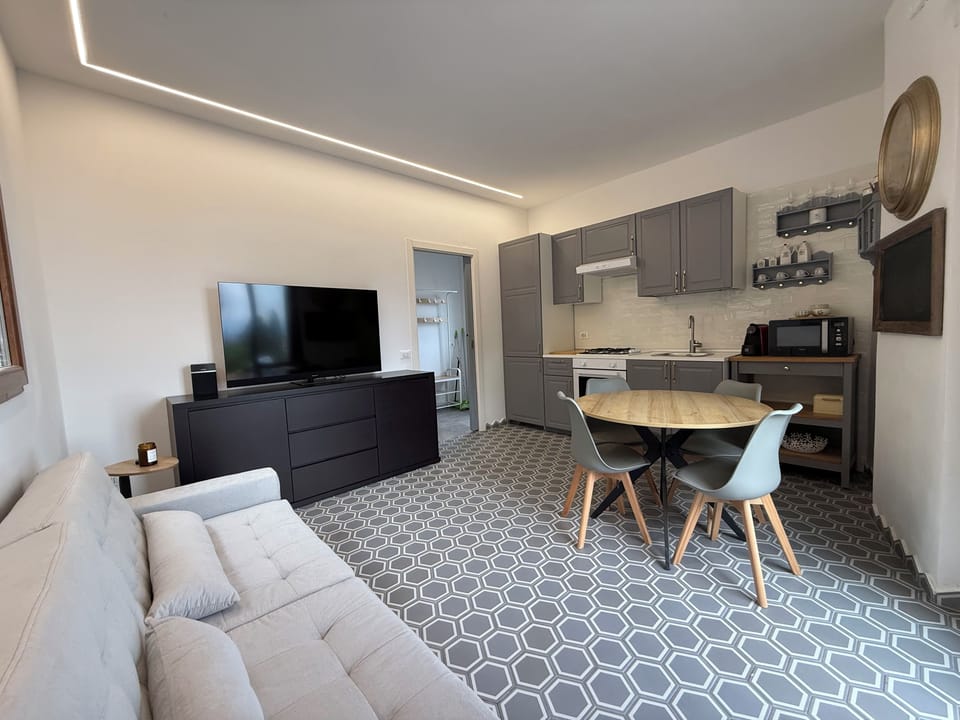 House, 1 Bedroom, Smoking, Garden View | Living room
