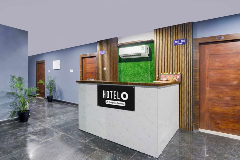 Townhouse Oak Nizampet X Bus Terminal Hotel in Hyderabad