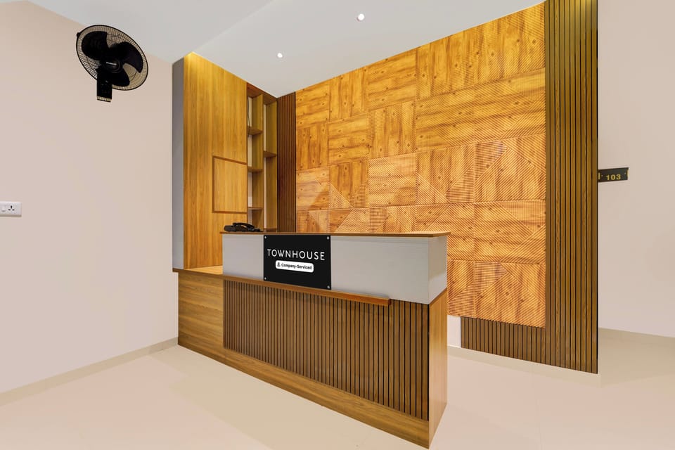 Townhouse Oak Sahastradhara Road Hotel in Kozhikode