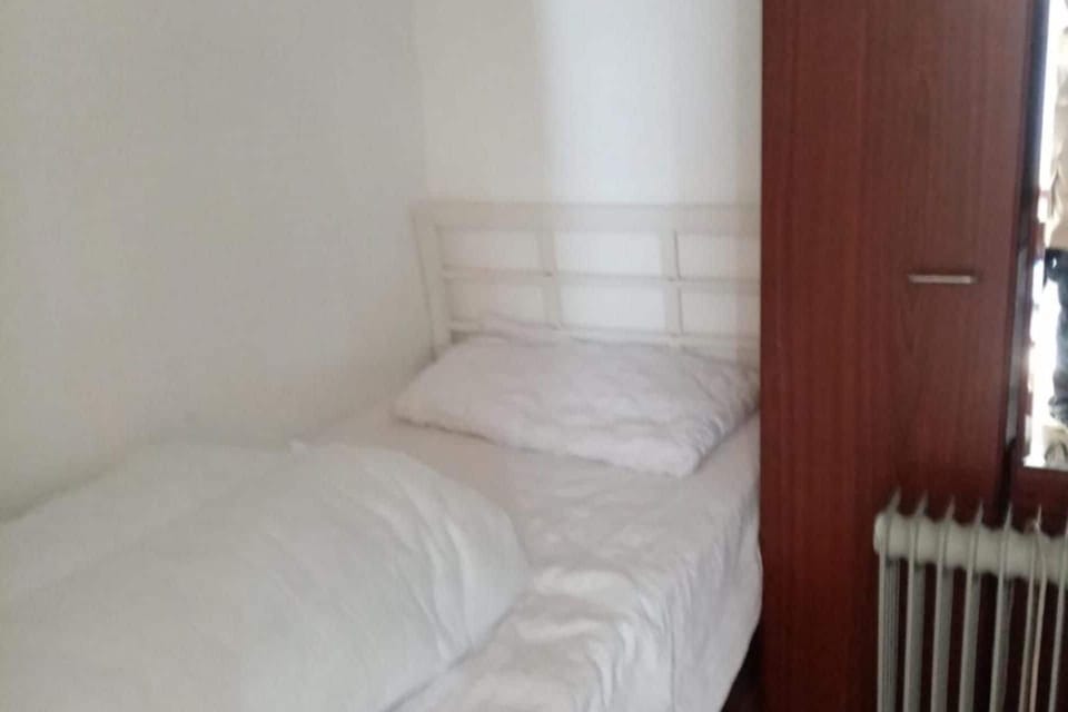 Cabin Sleeps 3 With Heating Cabin in Mablethorpe