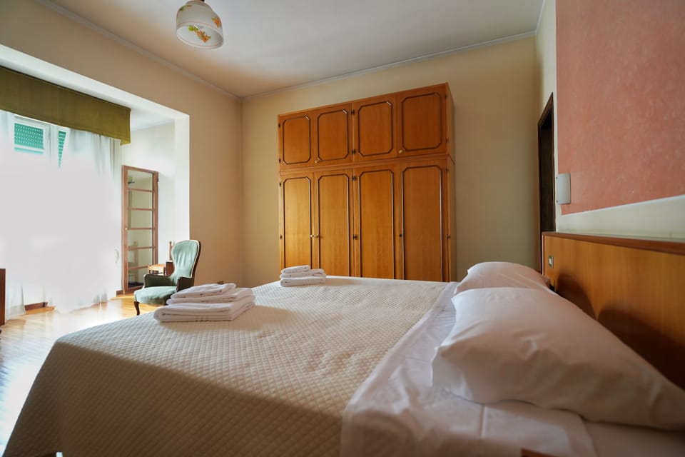 Classic Double or Twin Room | Desk, WiFi (free)