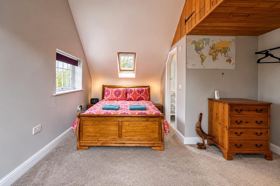 Holdfast Cottage, Sleeps 12 in The New Forest House in Test Valley District