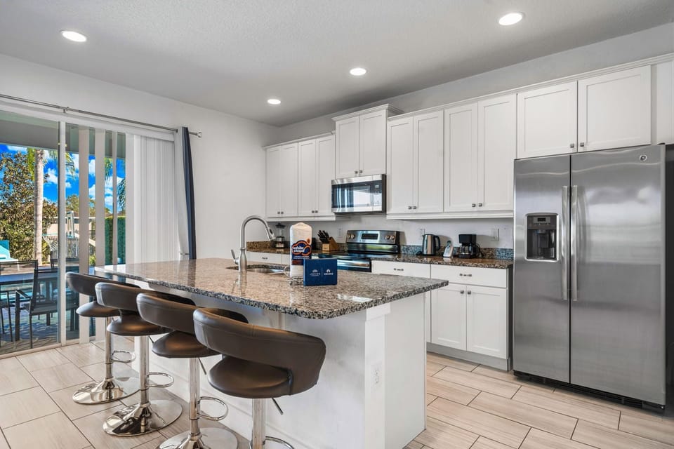 House, Multiple Beds, Pool View (EC120 - The Eye-On-Style Villa) | Private kitchen