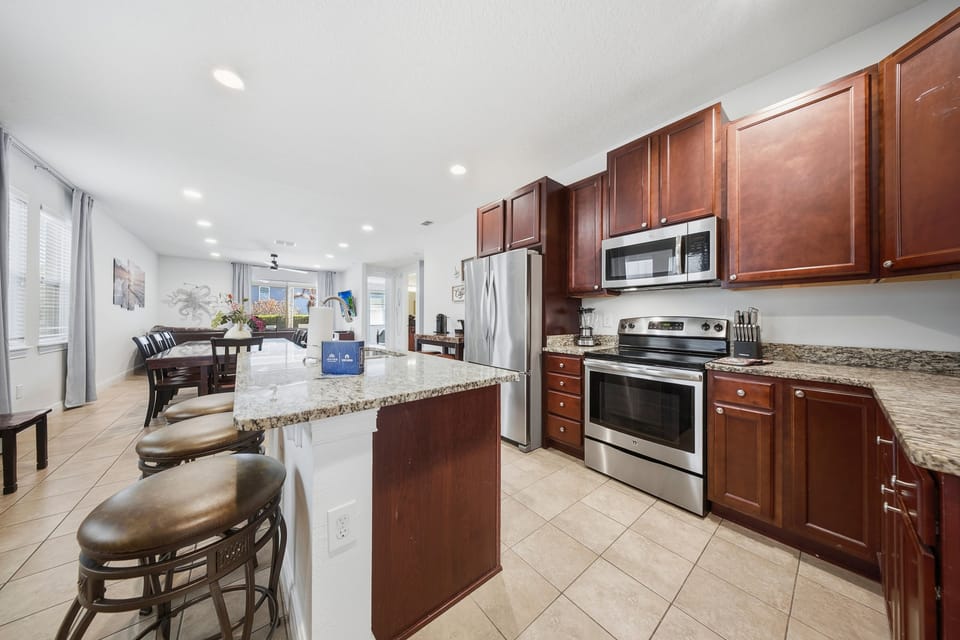 House, Multiple Beds, Pool View (EC493 - The Enchanted Escape - MAN) | Private kitchen