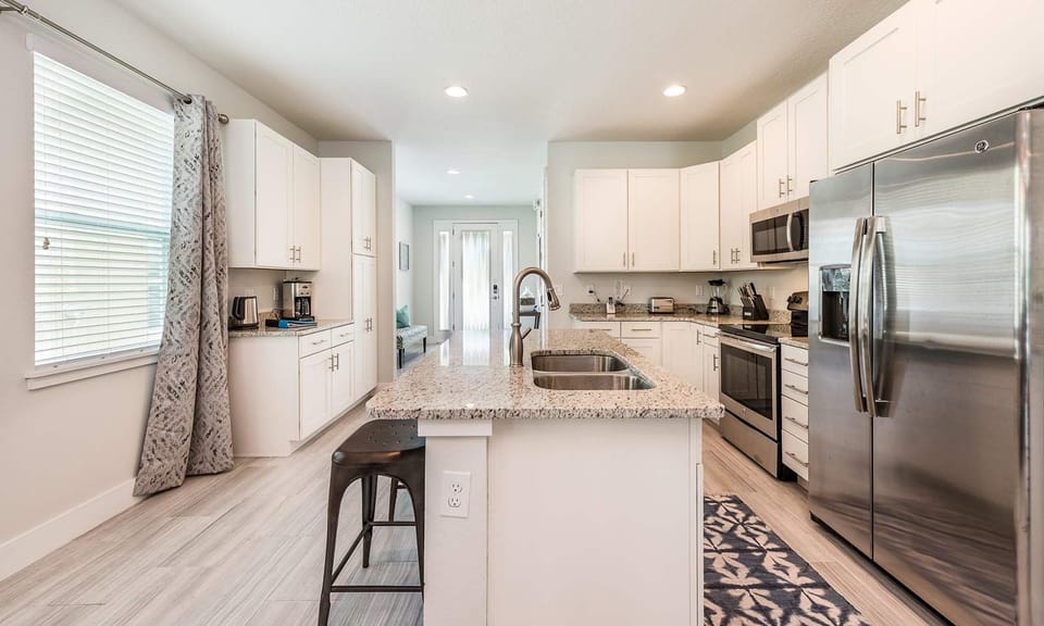 House, Multiple Beds, Pool View (EC128 - The Breathtaking Villa - MAD) | Private kitchen