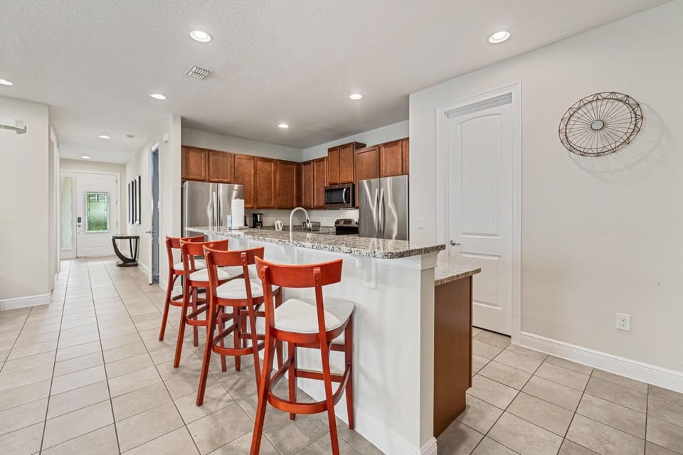 House, Multiple Beds, Pool View (EC031 - The Polished Oasis) | Private kitchen