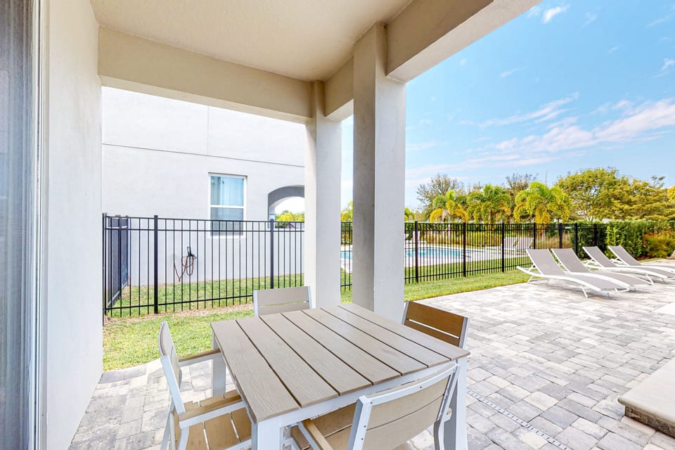 House, Multiple Beds, Pool View (EC418 - The Rock 'n' Roll Villa) | Outdoor dining
