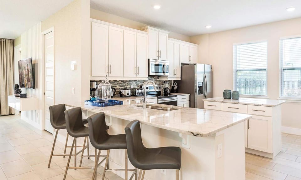 House, Multiple Beds, Pool View (EC358 -The Energetic Escape - STF2) | Private kitchen