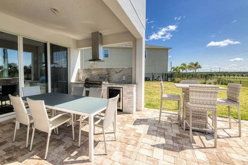 House, Multiple Beds, Pool View (EC358 -The Energetic Escape - STF2) | Outdoor dining