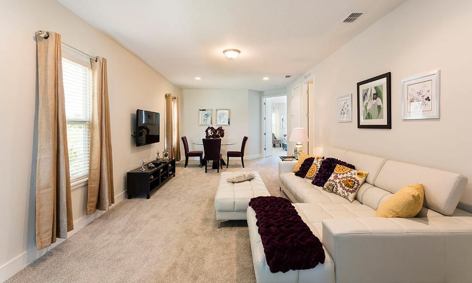 House, Multiple Beds, Pool View (W250 - The Classic Retreat) | Living area