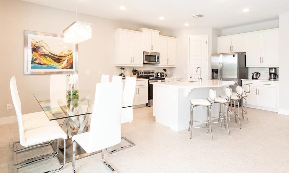 House, Multiple Beds, Pool View (EC301 - The Sweetly Serene Estate) | Private kitchen