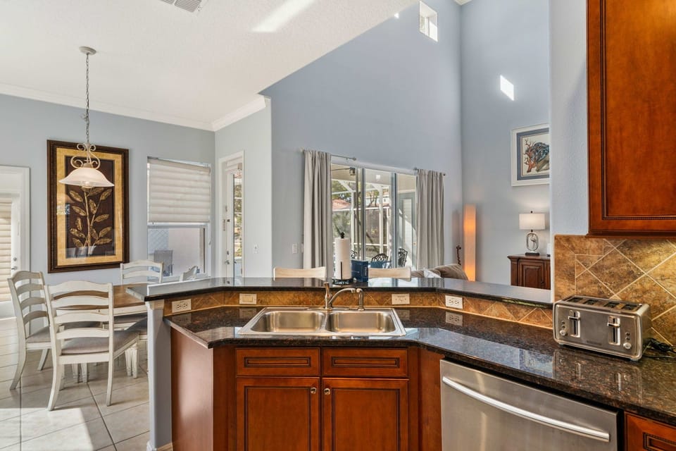 House, Multiple Beds, Kitchen, Pool View (W489 - Magic Moments Getaway) | Private kitchen