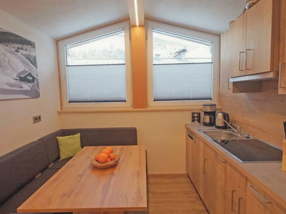 Apartment, 1 Bedroom, Mountain View | Private kitchen