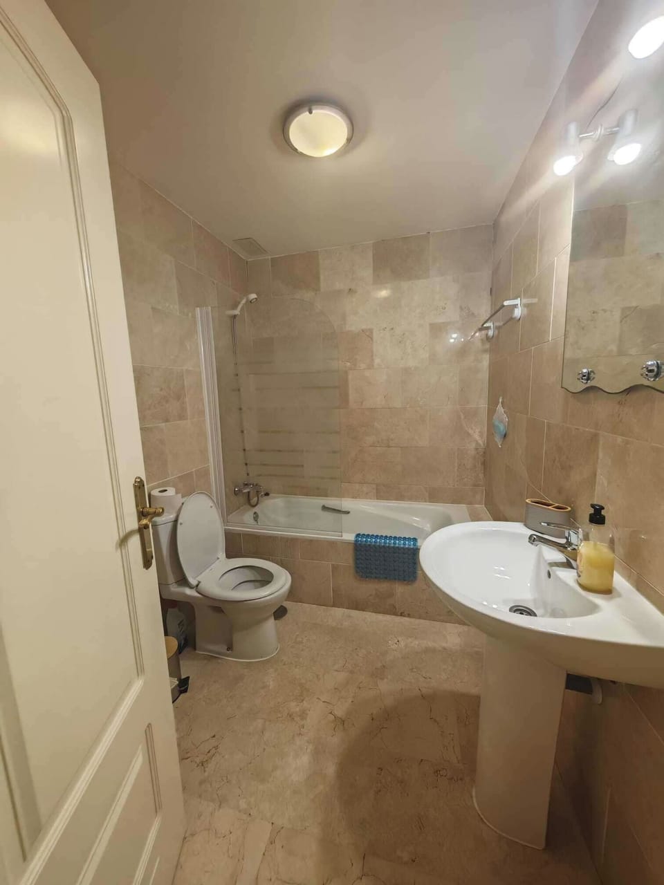 Apartment Sleeps 8 With Pool and Parking Apartment in Costa del Sol