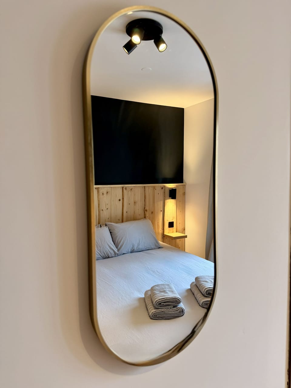 Comfort Double Room, Balcony, Mountain View | WiFi (free)