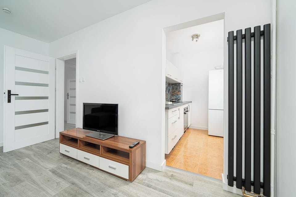 Apartment, Courtyard View | Living room