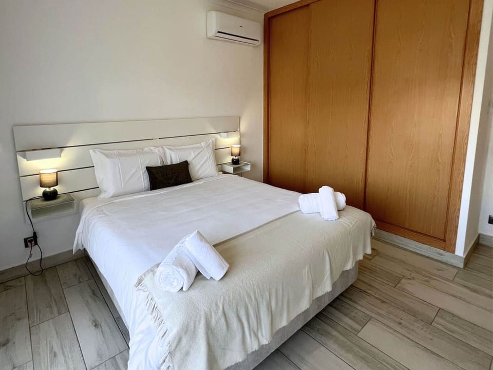 Praia da Rocha Ac Pet Friendly Near the Beac Apartment in Portimao