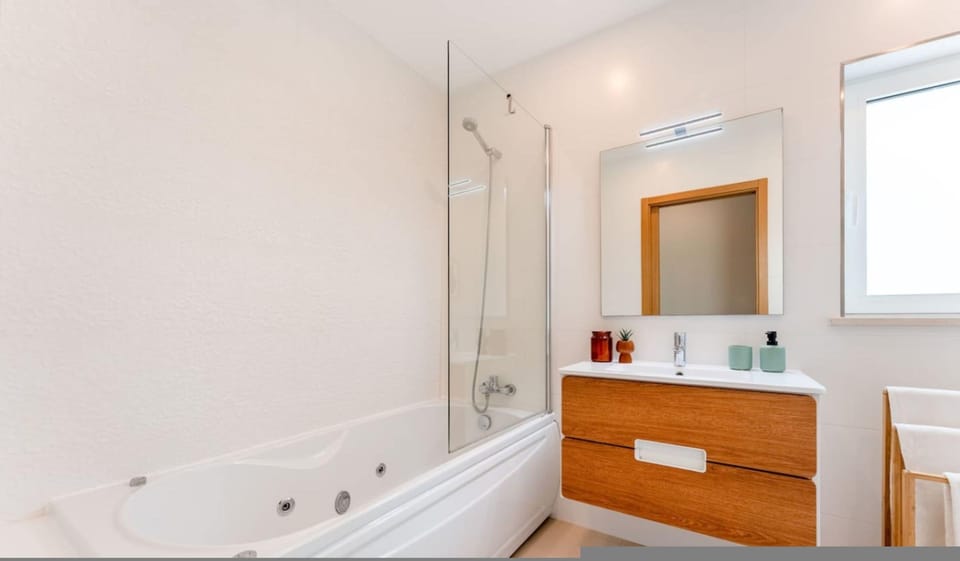 Adega Luxury Marina Centro Piscina Apartment in Lagos