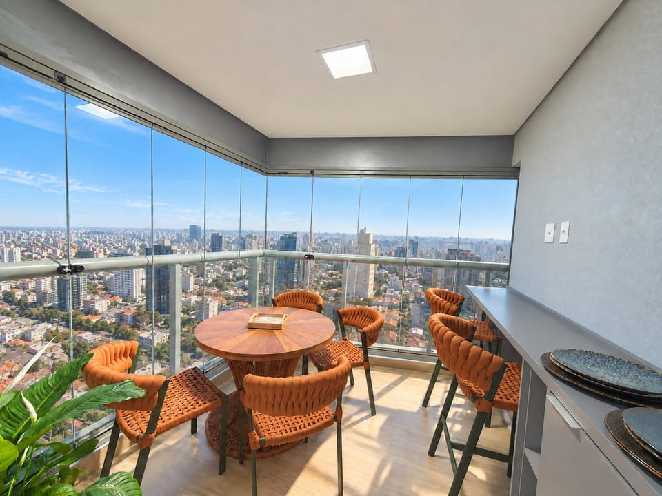 Basic Apartment | Dining