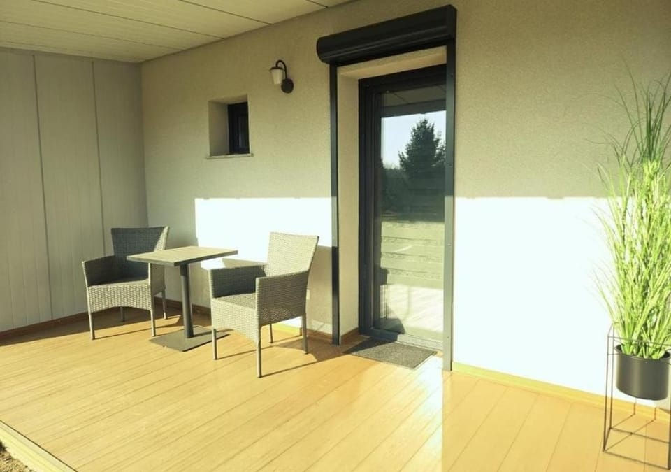 Superior Twin Room, Garden View | Outdoor dining