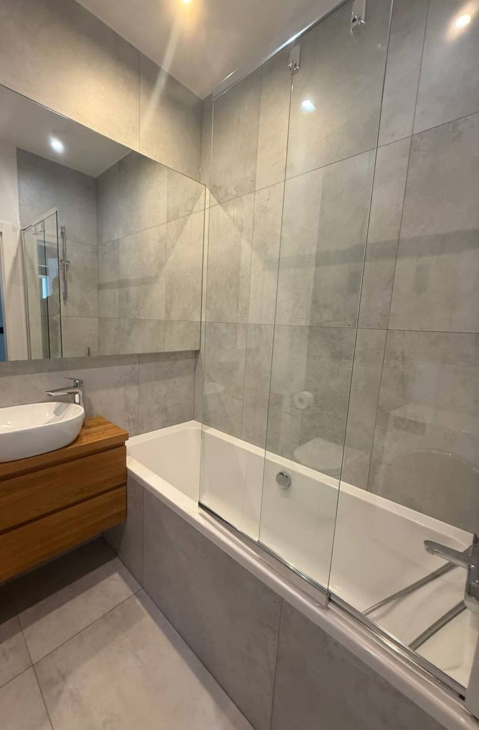 Comfort Apartment, Balcony, Courtyard View | Bathroom