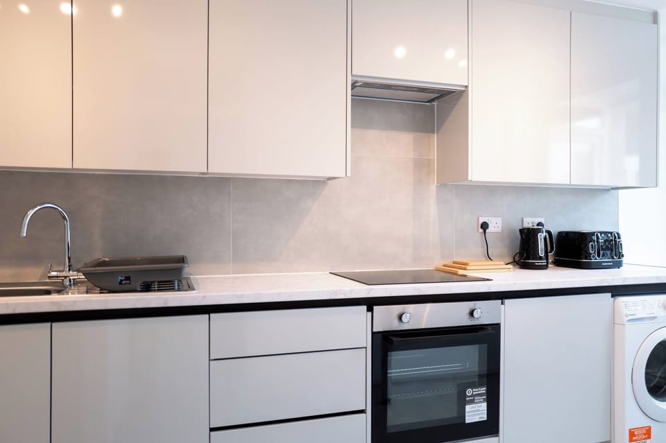 Condo, 3 Bedrooms, Balcony | Private kitchen