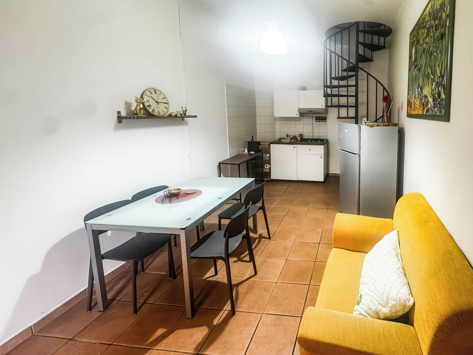 Apartment, Balcony, City View | Interior