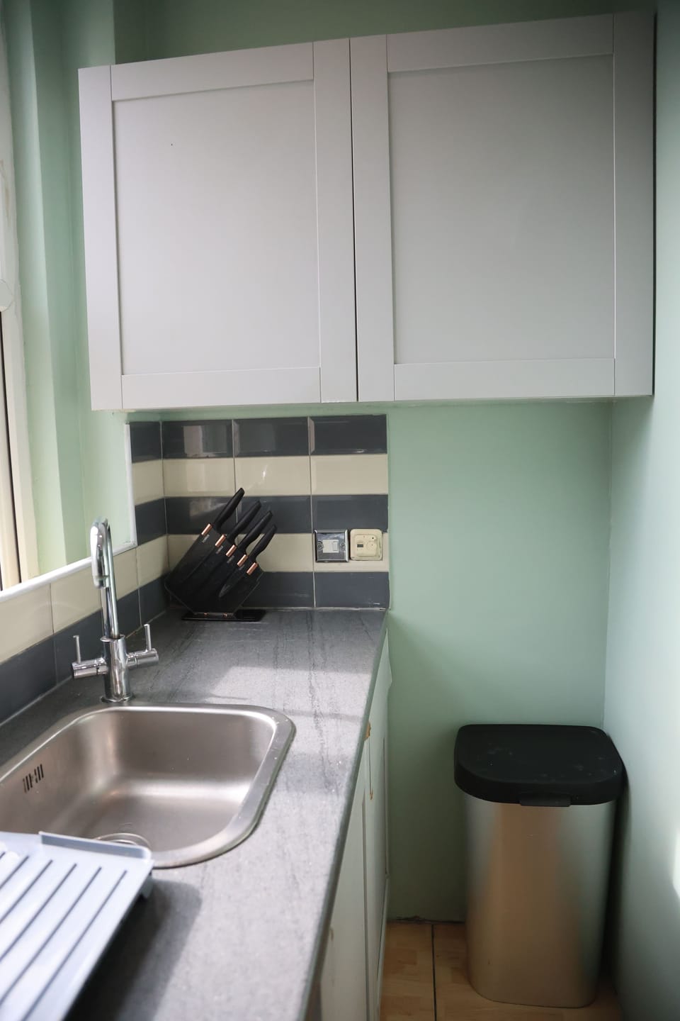 Standard Apartment | Private kitchen | Coffee/tea maker, electric kettle