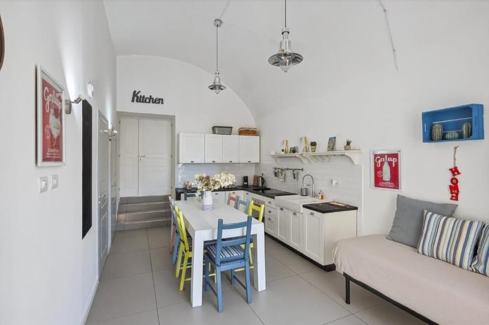 Superior Apartment, Balcony, City View | Interior