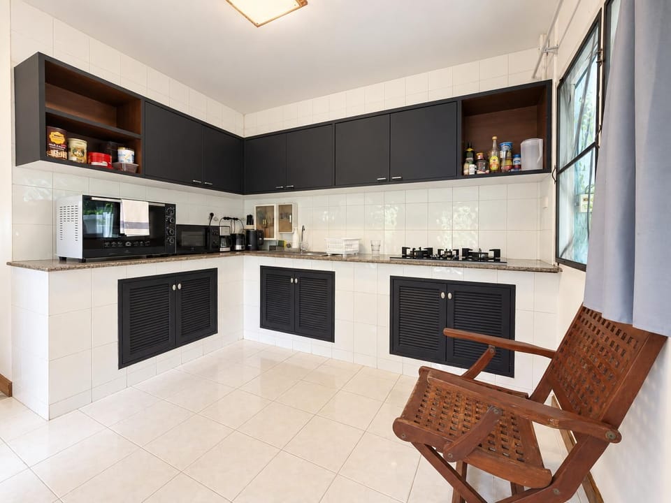 Villa, Balcony, Mountain View | Private kitchen