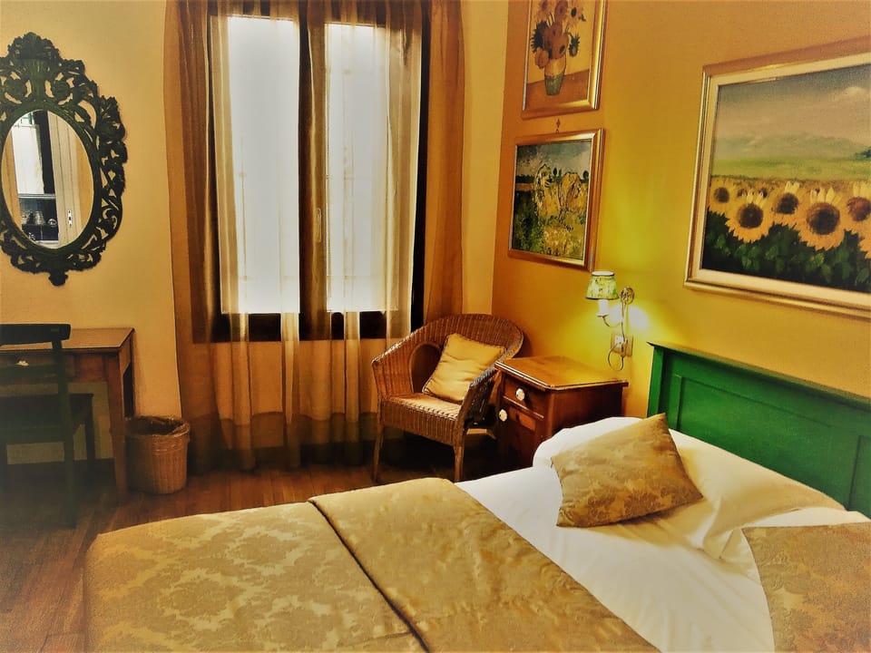 Classic Double or Twin Room | Memory foam beds, minibar, in-room safe, individually furnished