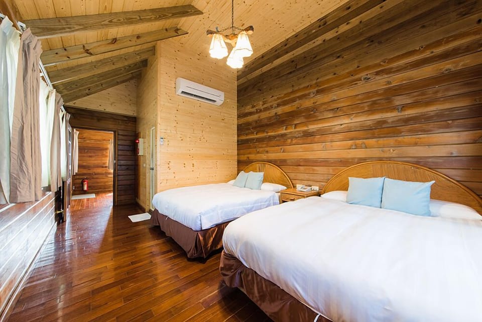 1 bedroom, blackout drapes, free WiFi, bed sheets