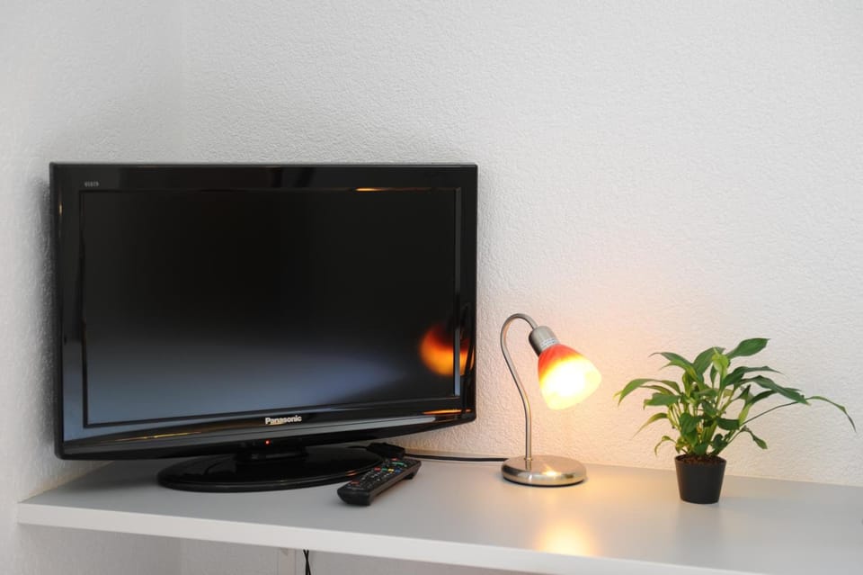 Minibar, in-room safe, desk, free WiFi