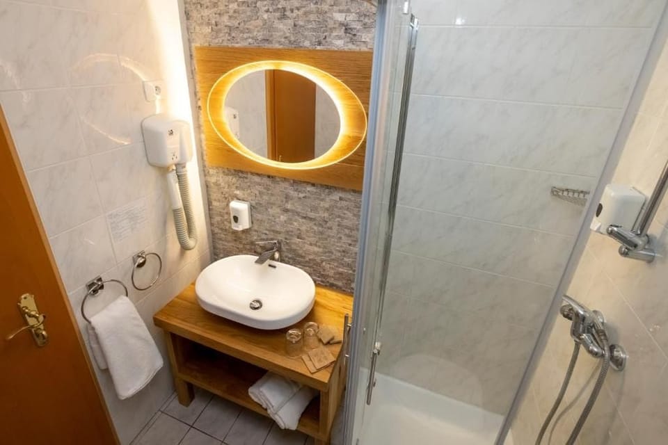 ART HOTEL KRISTAL Hotel in Slovenia
